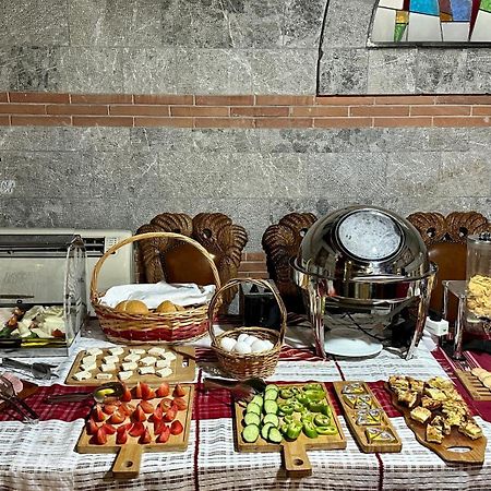 Brilant Antik Center Hotel تيرانا المظهر الخارجي الصورة