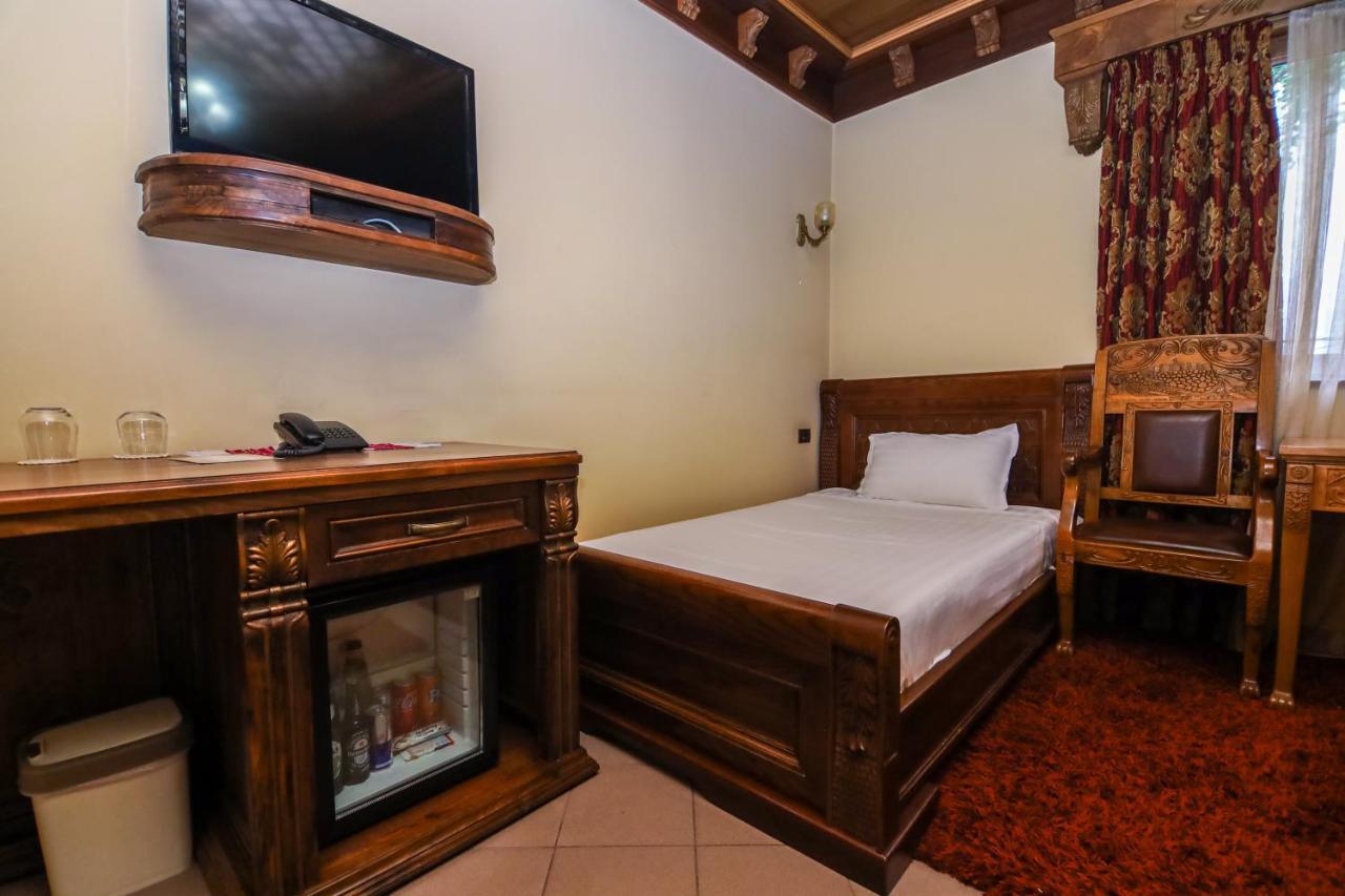 Brilant Antik Center Hotel تيرانا المظهر الخارجي الصورة