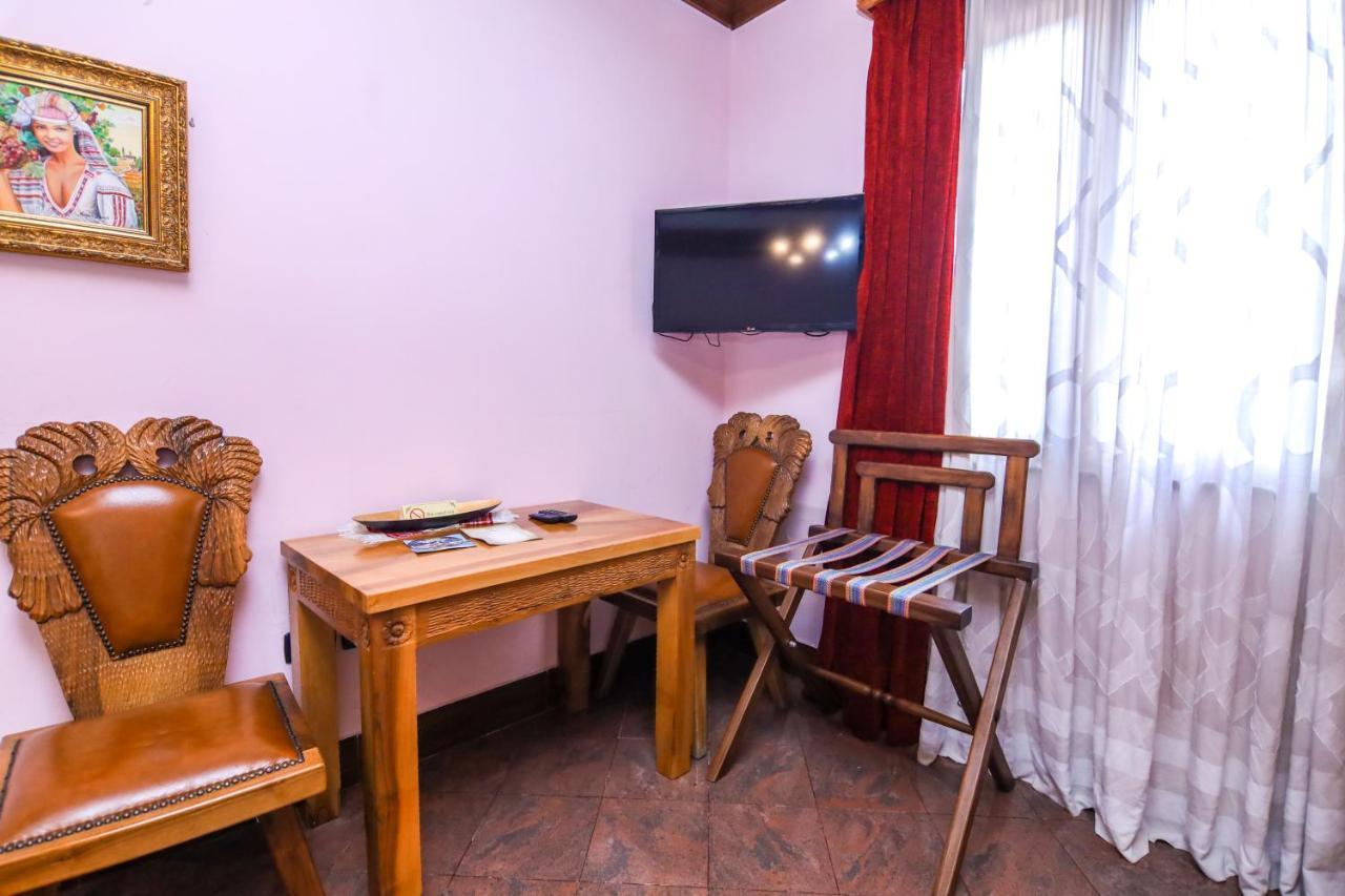 Brilant Antik Center Hotel تيرانا المظهر الخارجي الصورة