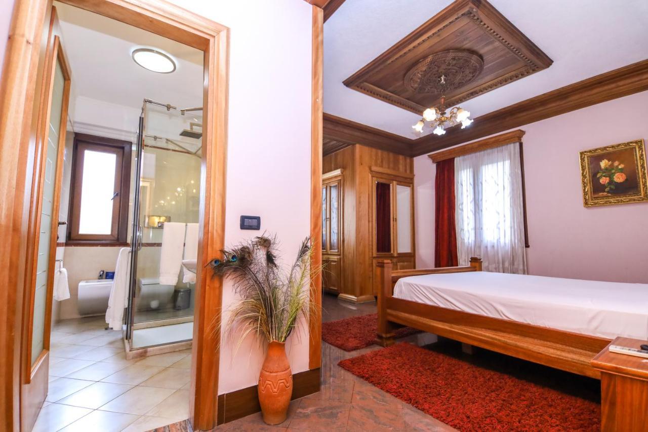 Brilant Antik Center Hotel تيرانا المظهر الخارجي الصورة